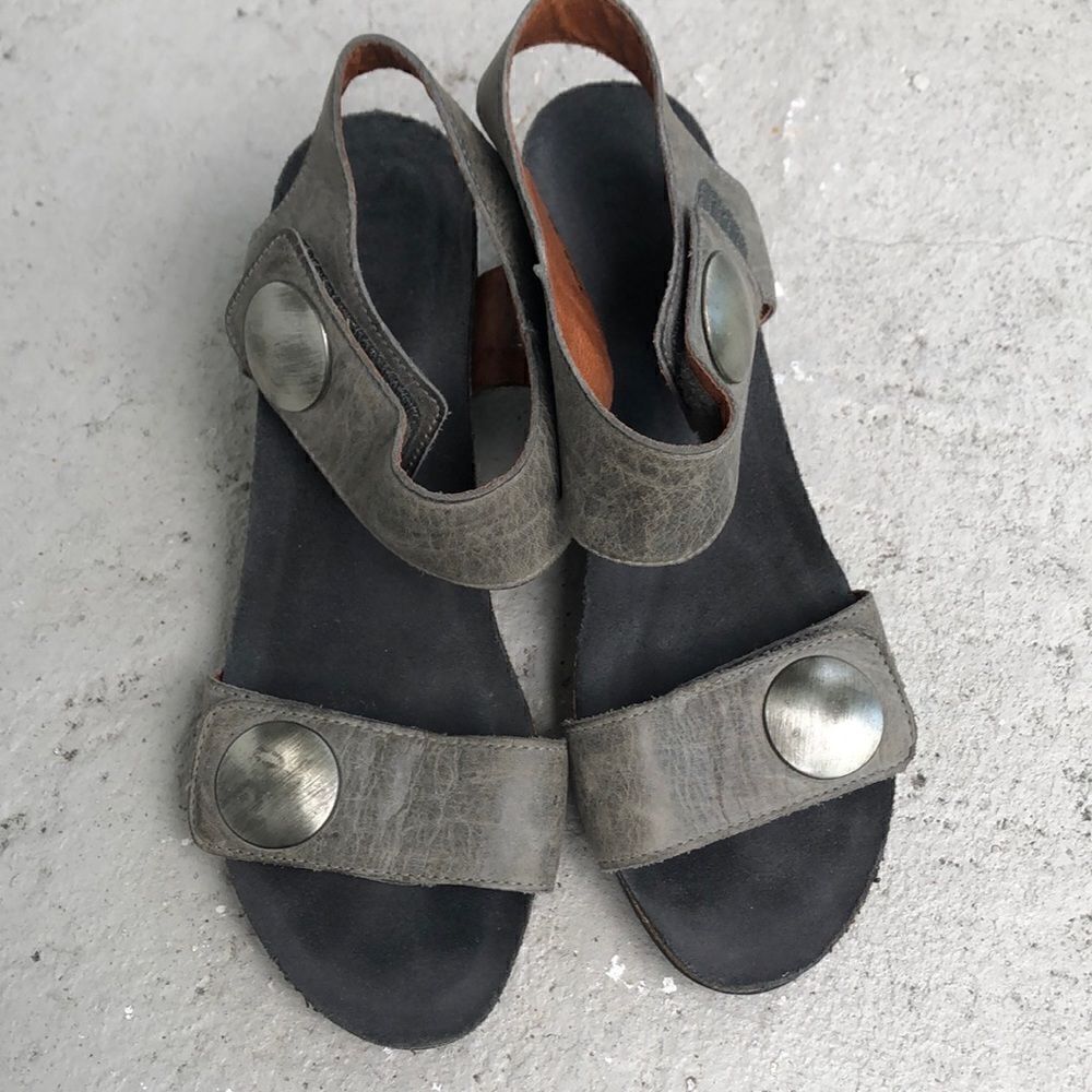 Taos  wedge  sandals